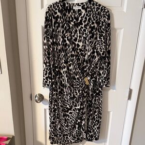 Calvin Klein Black & Cream Leopard Faux Wrap Dress with Gold Clasp Size 22 W